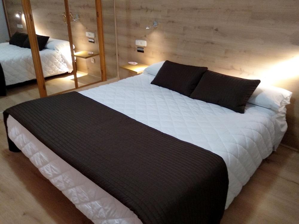 Hotel Helmantico Villares de la Reina المظهر الخارجي الصورة