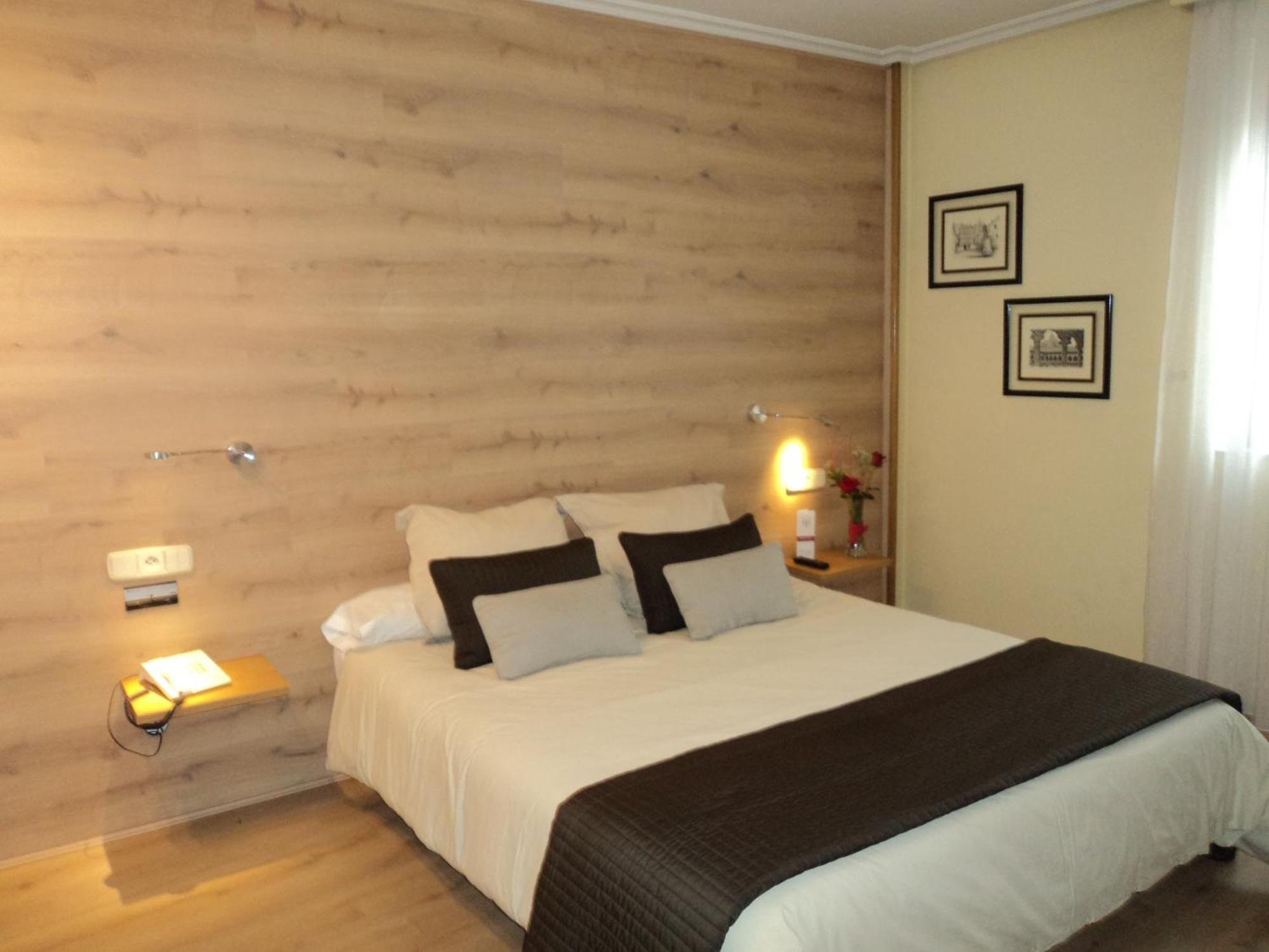 Hotel Helmantico Villares de la Reina المظهر الخارجي الصورة