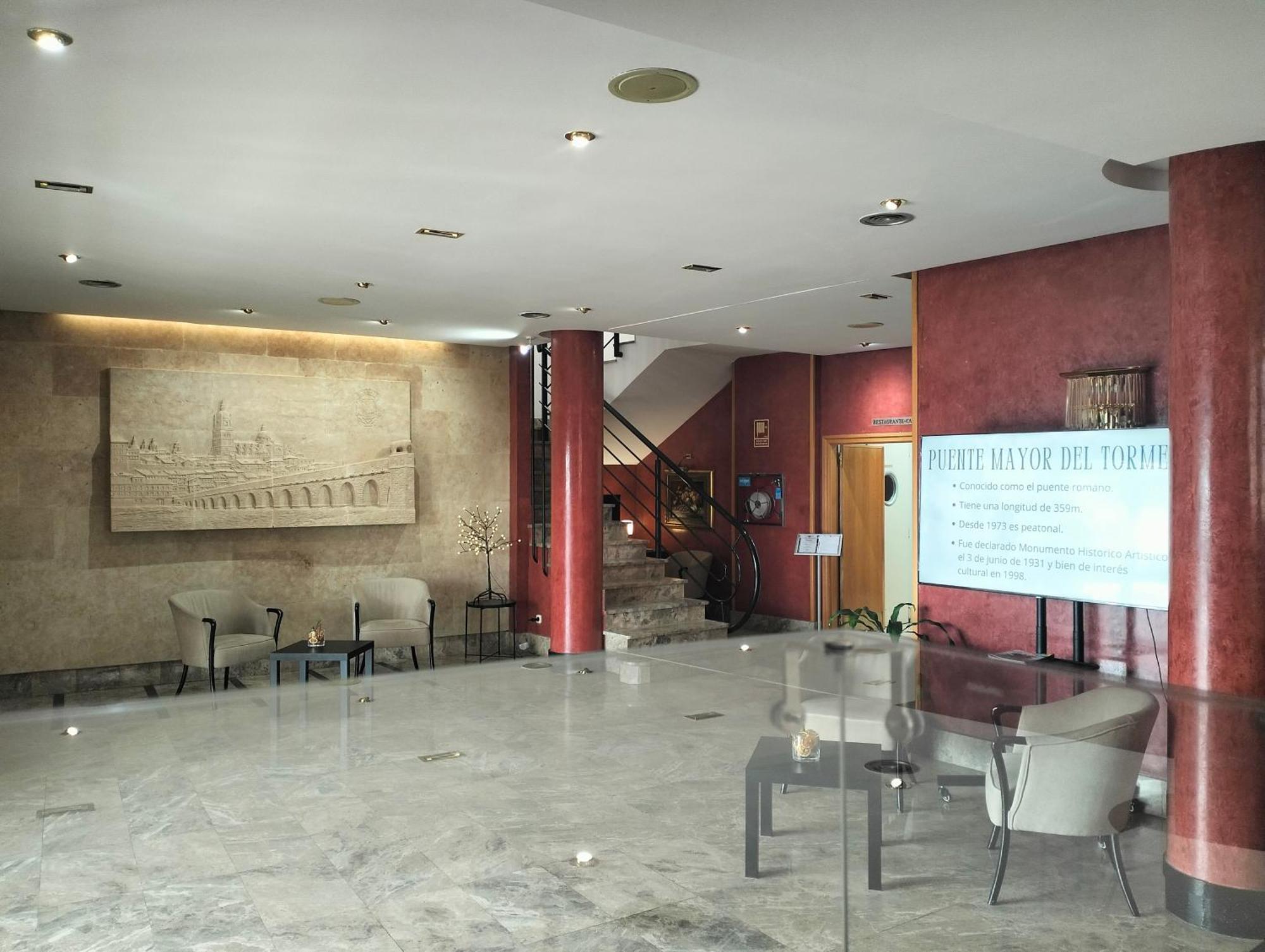 Hotel Helmantico Villares de la Reina المظهر الخارجي الصورة